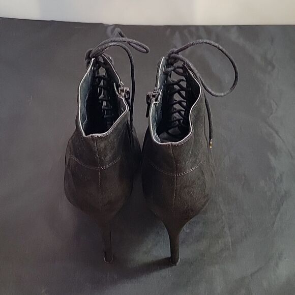 FOREVER 21 SUEDE LACE UP FRONT STILETTOS HEELED BOOTIE - Picture 6 of 13